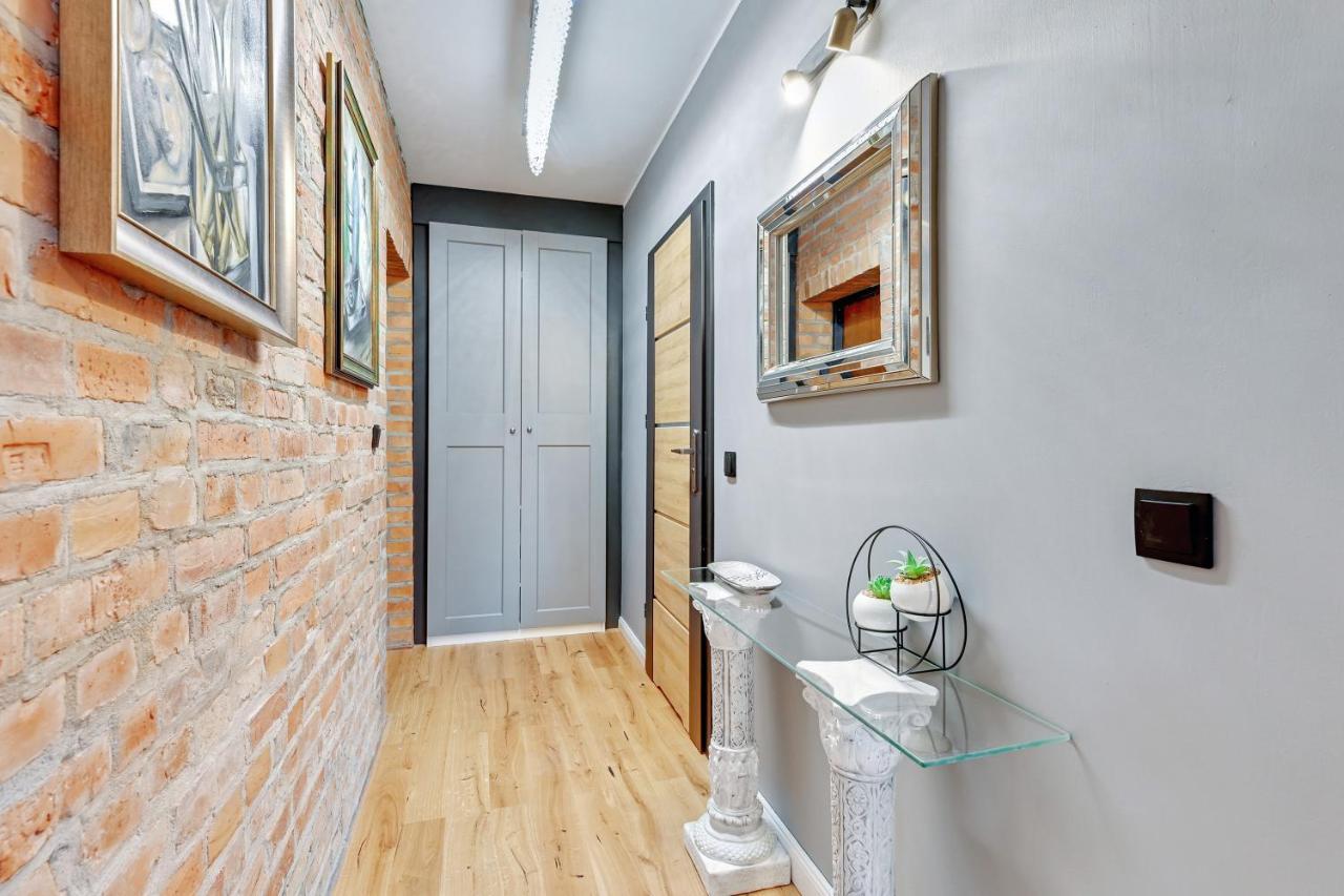 Dom & House - Apartments Old Town Szeroka غدانسك المظهر الخارجي الصورة