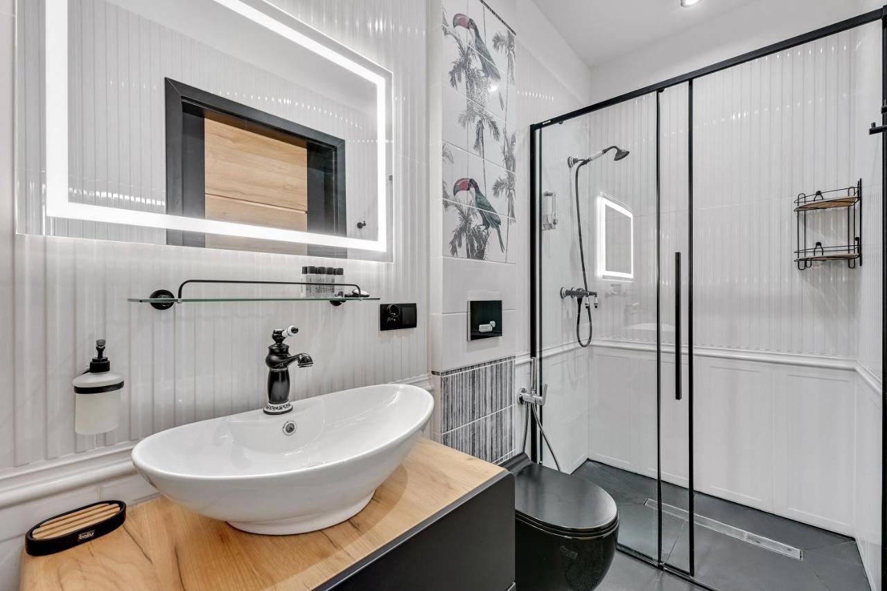 Dom & House - Apartments Old Town Szeroka غدانسك المظهر الخارجي الصورة